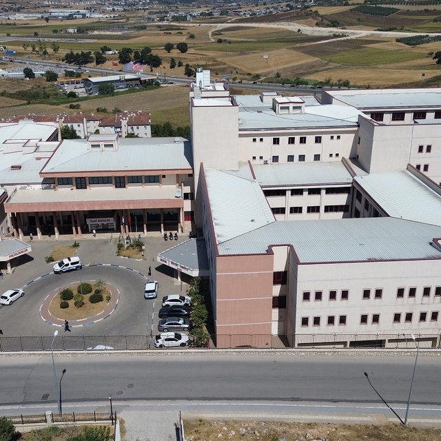 Bursa'da gençler için tütün alarmı
Bursa'daki 4 hastanede 'Çocuk ve Ergen S...