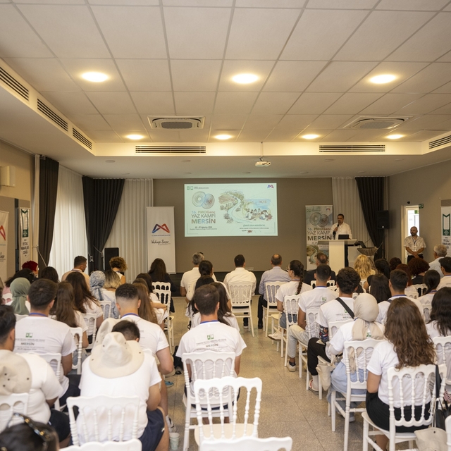 Mersin'de genç peyzaj mimarları geleceğin kentleri için buluştu