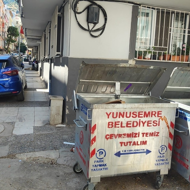 Yunusemre'de eski konteynerlere 'yeniden hayat' veriliyor