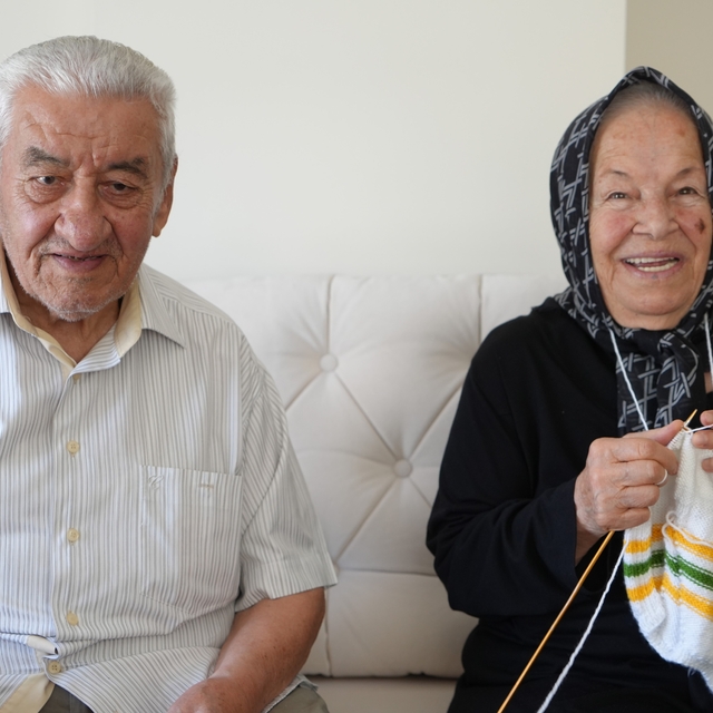 Rüyası hayatına yön verdi, yarım asırdır çocuklar için örgü örüyor: 72 yıll...