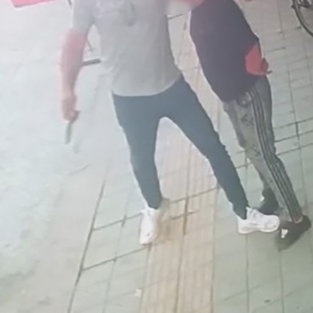 Kütahya'da eski eşi tarafından bıçaklanan kadın ağır yaralandı
Dehşet anlar...