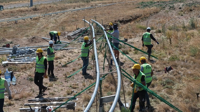 Başkan Büyükkılıç'ın Erciyes'teki yeni projesi yükseliyor: dağ kızağında raylar yerine oturuyor