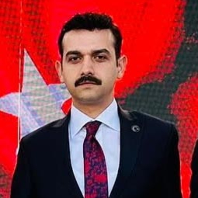 Dün görevine başlayan Sultandağı Kaymakamı ile savcı eşi kazada yaralandı