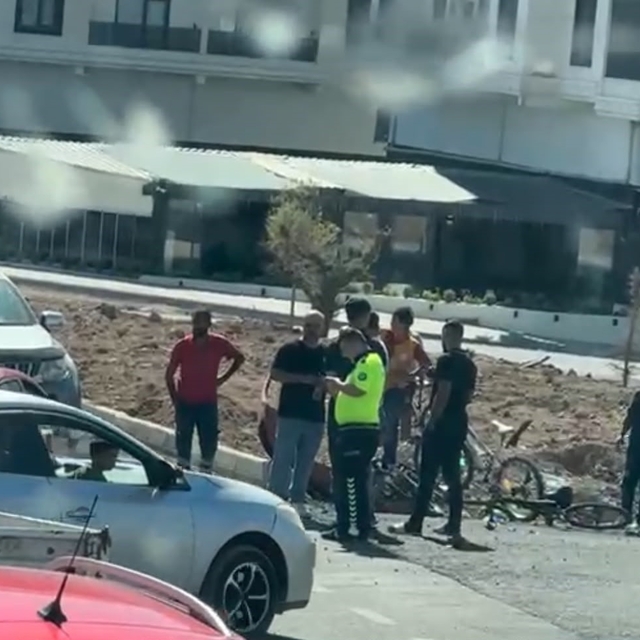 Batman'da otomobil ile bisiklet çarpıştı: 2 yaralı
