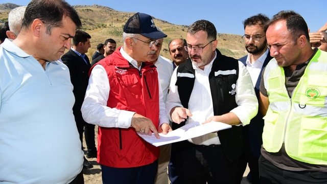 Büyükşehir'den Çamurlu'ya 120 milyon liralık gençlik merkezi
