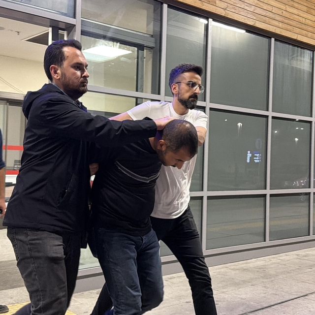 Eski eşini bıçakla ağır yaralayan şüpheli yakalandı