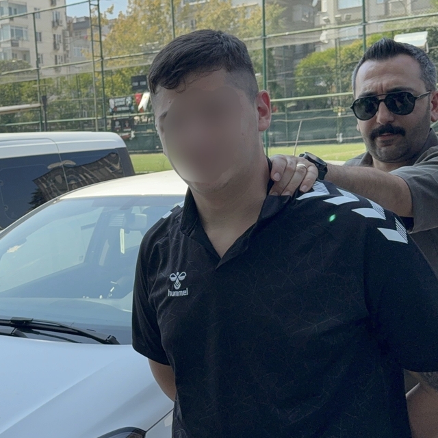 Samsun'da 17 yaşındaki çocuk 2 kişiyi bıçakladı