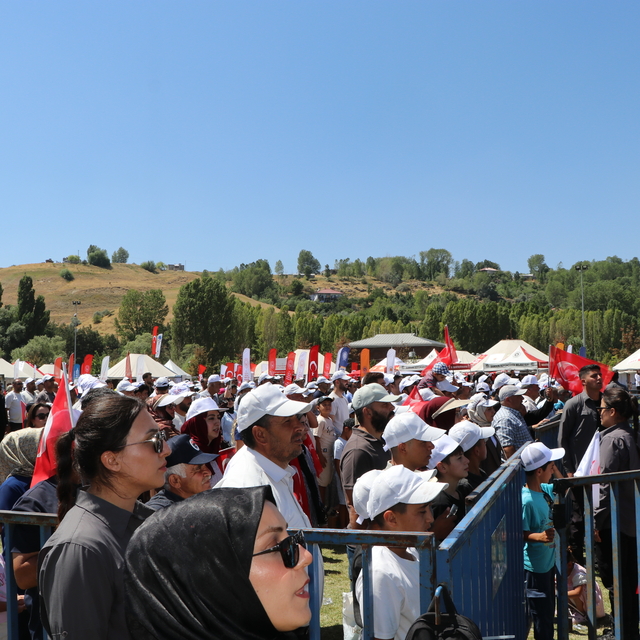 Cumhurbaşkanı Erdoğan: Eninde sonunda kan tüccarları kaybedecek