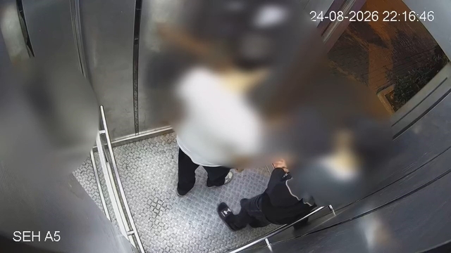 Çocukların neden asansörde kaldıkları ortaya çıktı
Arıza sanılıyordu, gerçek güvenlik kamerasında ortaya çıktı