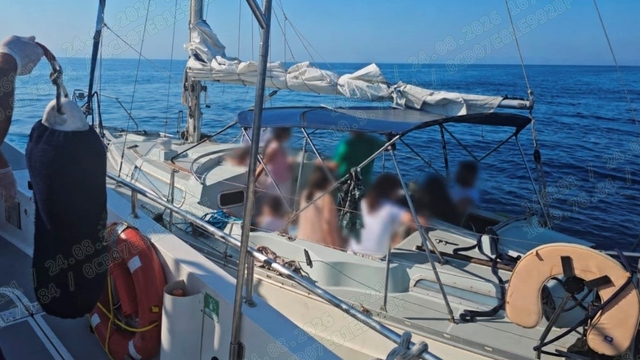 Didim açıklarında 16 düzensiz göçmen yakalandı: 1 şüpheli tutuklandı