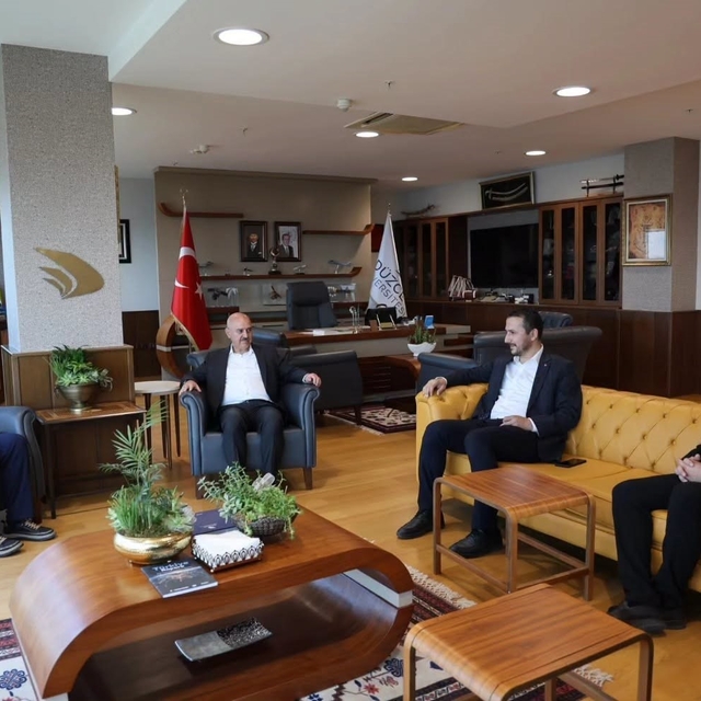 Düzce Üniversitesi'nde şehir ve üniversite gündemi masaya yatırıldı