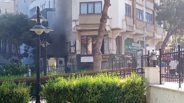 Bursa'da trafo böyle patladı... Herkesin yüreği ağzına geldi