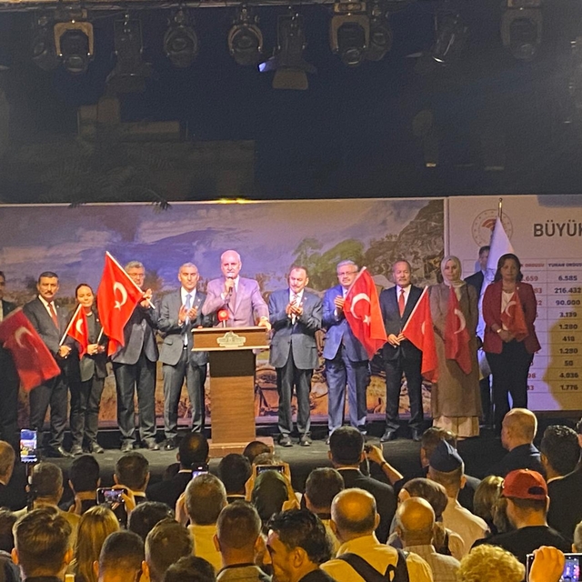 Numan Kurtulmuş, zafer kutlamaları için Afyonkarahisar'da