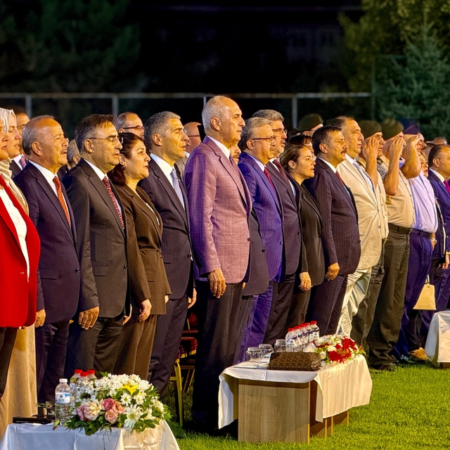 TBMM Baskanı Kurtulmuş: "Artık önümüzde yeni bir kapı açılmış, yeni bir yol...