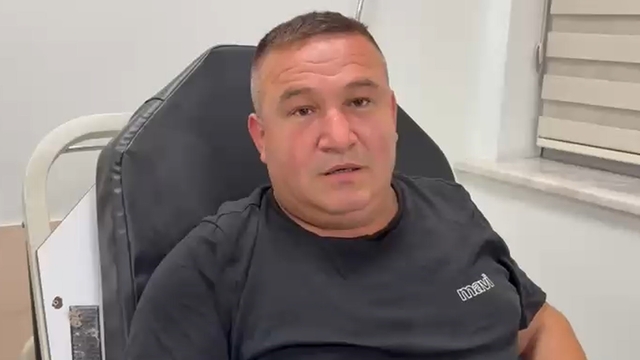Asit sızdıran kamyonda tedavi altına alınan 2 kişi olay anını anlattı
Önce kamyona yol göstermiş, sonra bayılan genci hastaneye yetiştirmiş