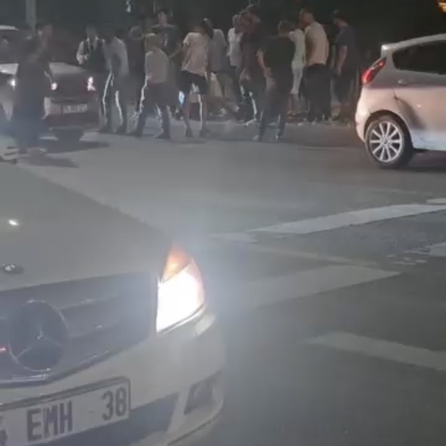 Bingöl'de otomobil bisiklete çarptı: 1 yaralı