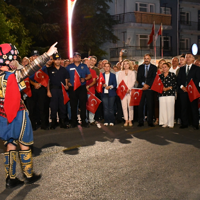 Demirci'de Kurtuluş Festivali kortej yürüyüşüyle başladı