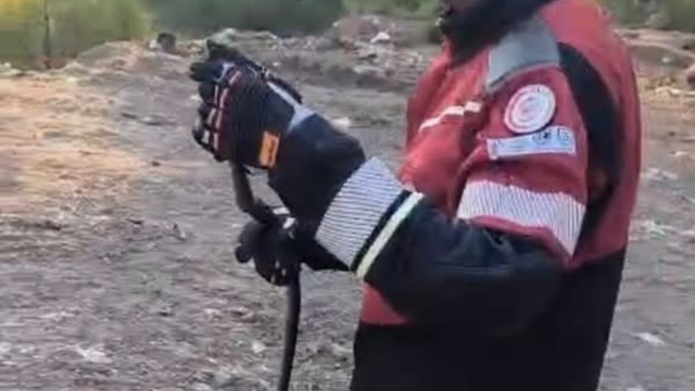 Hatay'da  yerleşim yerlerinde görülen yılanlar doğal yaşam alanına bırakıldı