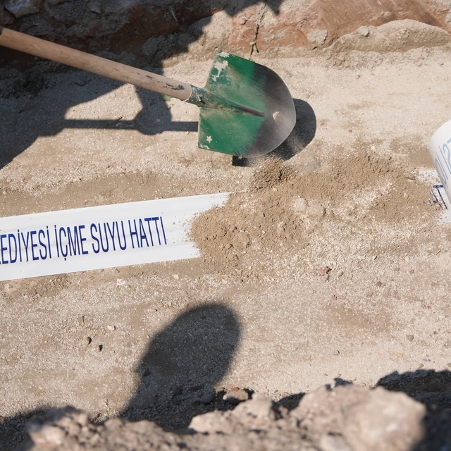İçme suyu şebekesinde 35 kilometrelik imalat tamam
5 Farklı noktada eş zama...