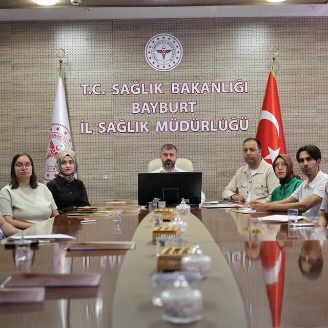 Sağlık çalışanlarına 'İyi Uygulamalar Portalı' hakkında bilgilendirme yapıl...