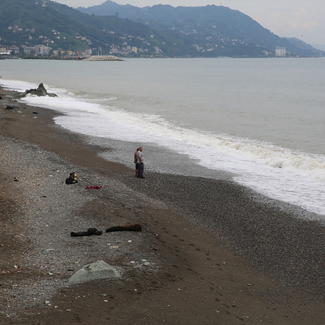 Rize'de denizde kaybolan çocuğu arama çalışmalarında 2'nci gün