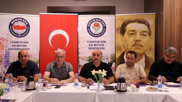 Eğitim-Bir-Sen Adana Şubesi 12. kez yetkili sendika oldu