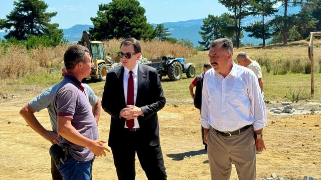Hisarcık Çatak ve Hocalar köylerinde parke taşı çalışmaları yerinde incelendi