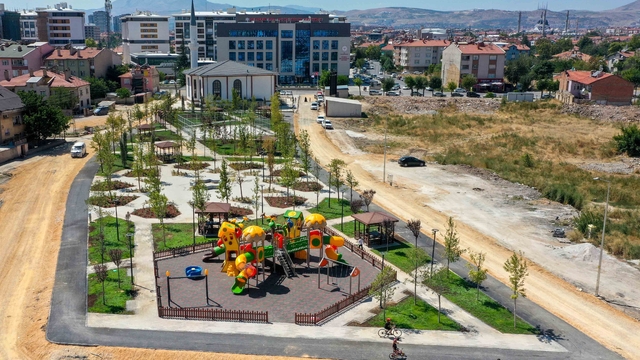 Meram'da yeşil alan atağı: Aynı anda 20 yeni park, 25 parkta ise yenileme