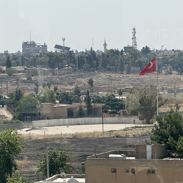 SDG'nin feshedildiğini açıklamasının ardından Nusaybin-Kamışlı hattında yen...