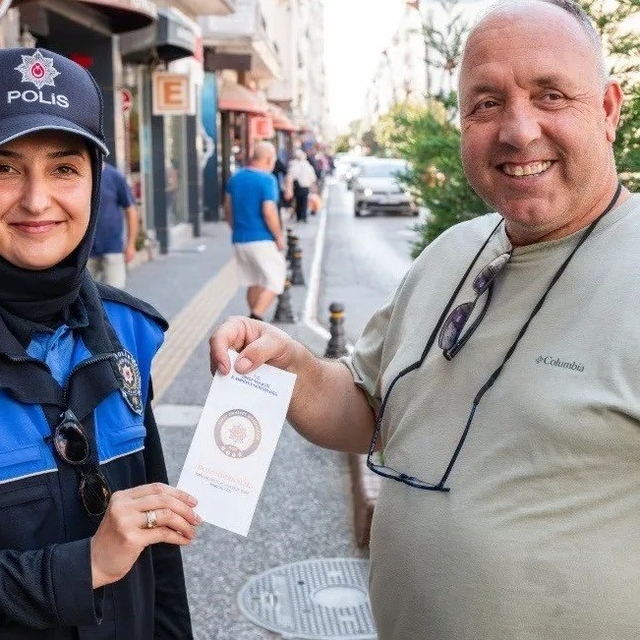 Sinop'ta polis, vatandaşları bilgilendirdi