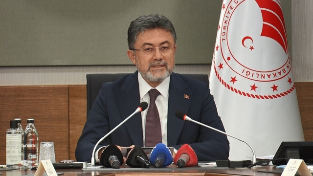 Tarım ve Orman Bakanı Yumaklı, Aydın'da incir hasadına katılacak
Vali Varol: "Yine mevzumuz incir ve üreticimiz olacak"