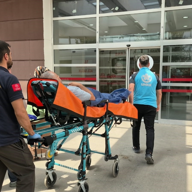 Yol verme meselesi bıçaklı kavgaya dönüştü