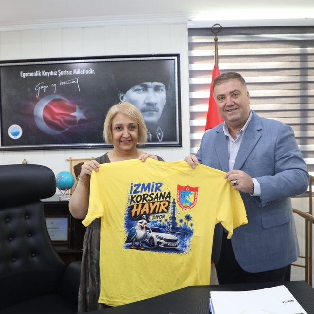 Menderes Başkanvekili Şen'e taksicilerden hayırlı olsun ziyareti