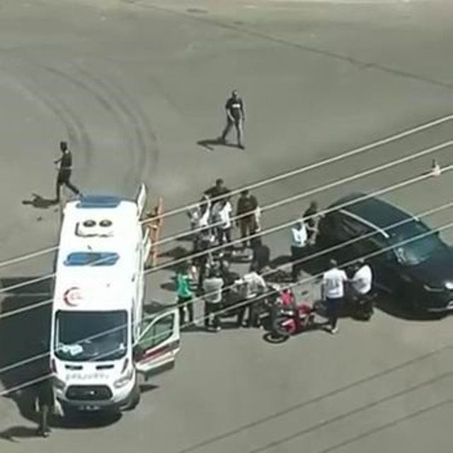 Diyarbakır'da motosiklet ile otomobil çarpıştı: 1 yaralı