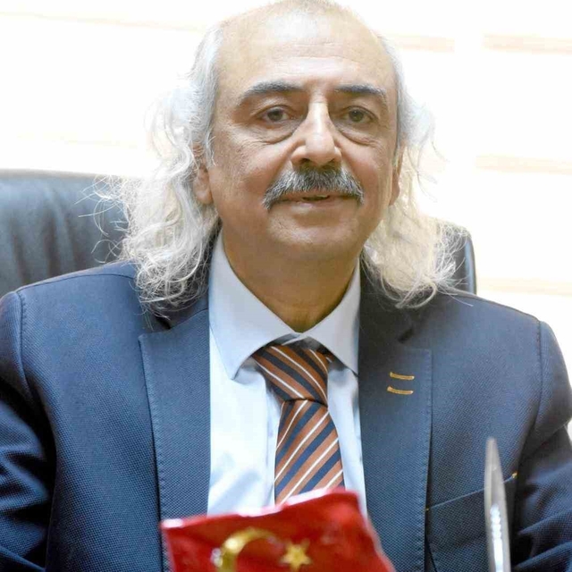 Erzurum Tarih Derneği Başkanı Özden: "Sultan Alparslan ve kahraman ecdadımı...