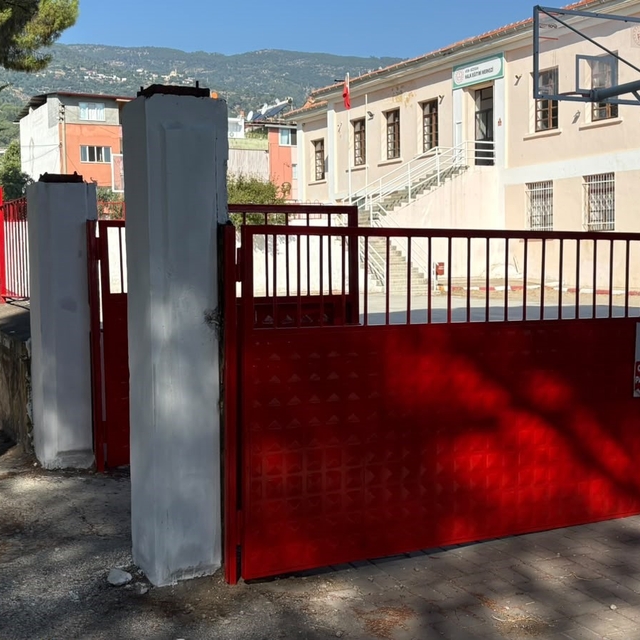 Bozdoğan Belediyesi okullarda çalışmalarını sürdürüyor