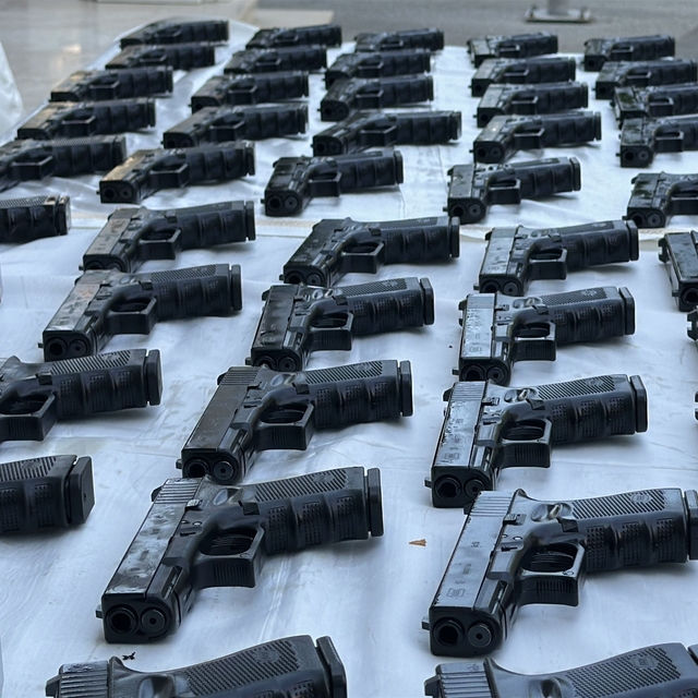 İstanbul ve Kocaeli'ne silah sevkiyatı yapacaktı, Sakarya'da 100 tabancayla...