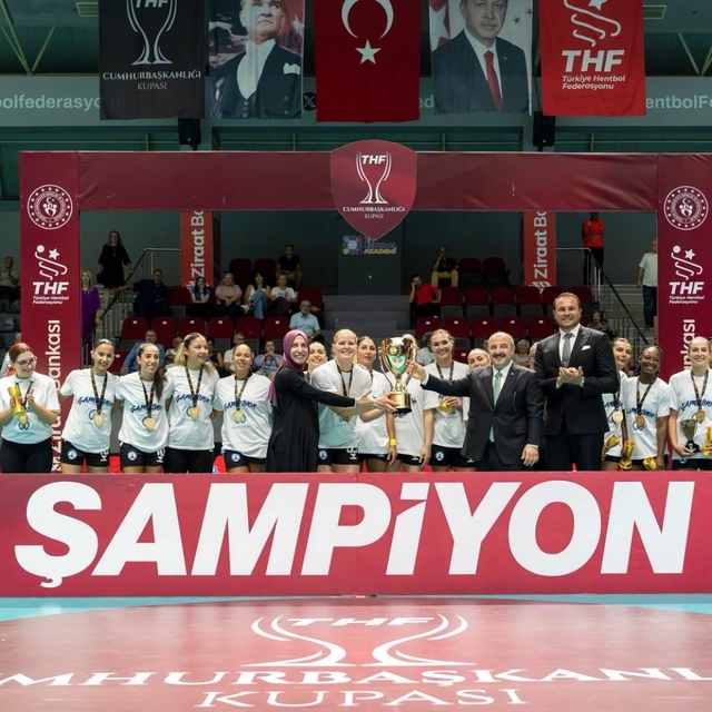 Cumhurbaşkanlığı kupası'nın ilk şampiyonu Yalıkavakspor