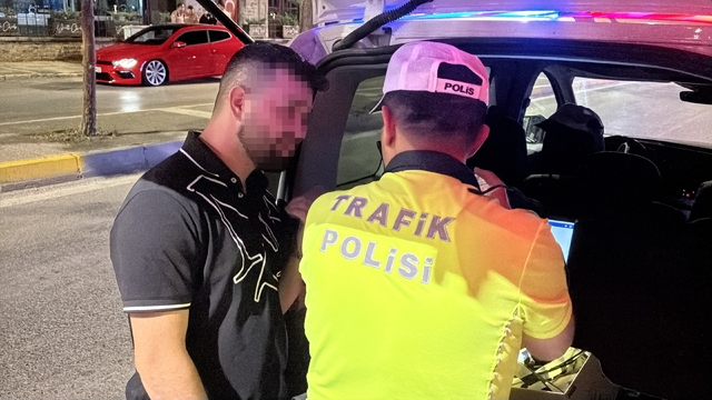 Tehlikeli araç kullanan sürücüye uygunsuz modifiyeden 5 bin TL ceza