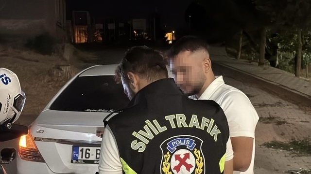 'Dur' ihtarına uymayan 19 yaşındaki alkollü sürücüye 202 bin TL ceza
