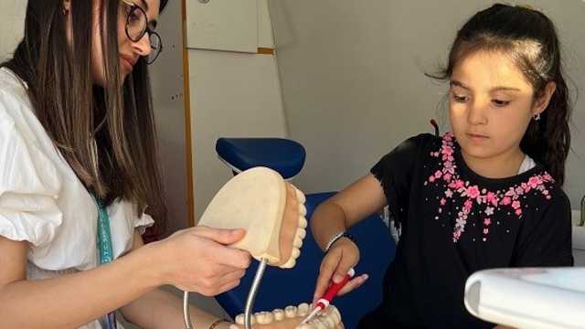 Sağlıklı Hayat Merkezi'nde çocuk ve yetişkinlere koruyucu diş sağlığı hizmeti