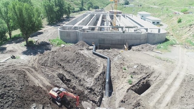 Kars'ta 523 bin dekar tarım arazisine can suyu olacak: Atıksu Arıtma Tesisinde çalışmalar yüzde 53'e ulaştı