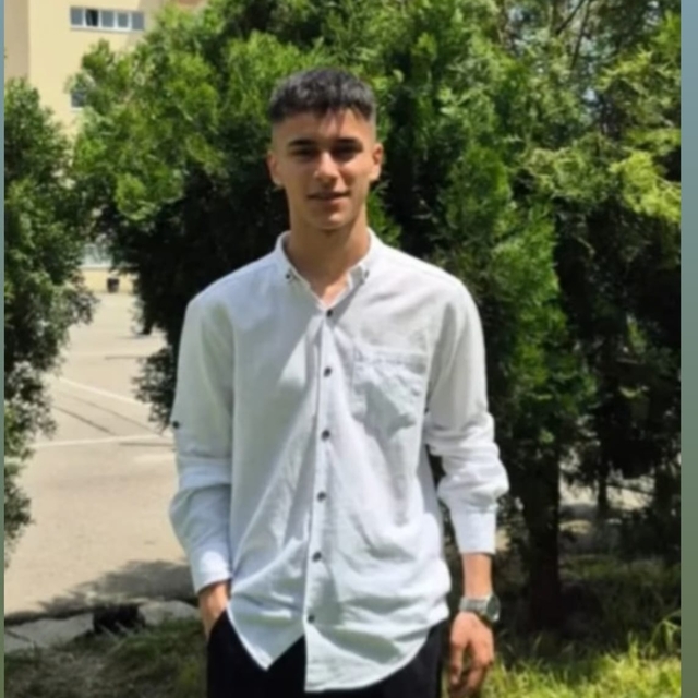 19 yaşındaki Berat, odasında ölü bulundu