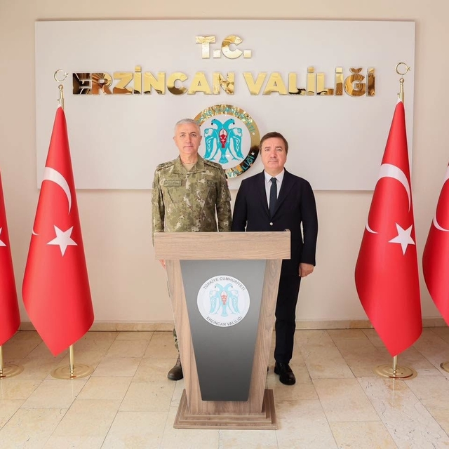 3. Ordu Komutanlığına atanan Tümgeneral Aktaş'tan Erzincan Valisi Aydoğdu'y...