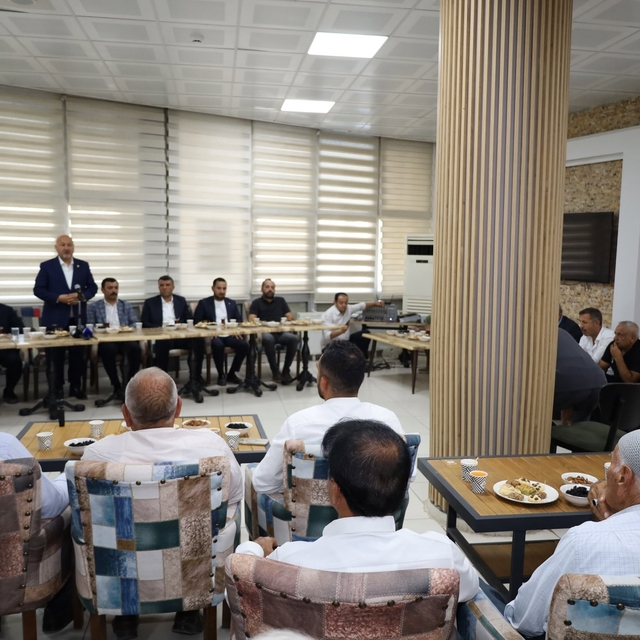 Kahta'da muhtarlarla istişare toplantısı yapıldı