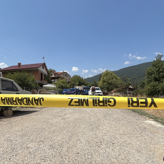 Bolu'da baba ve oğlunun katil zanlısı 14 gündür her yerde aranıyor