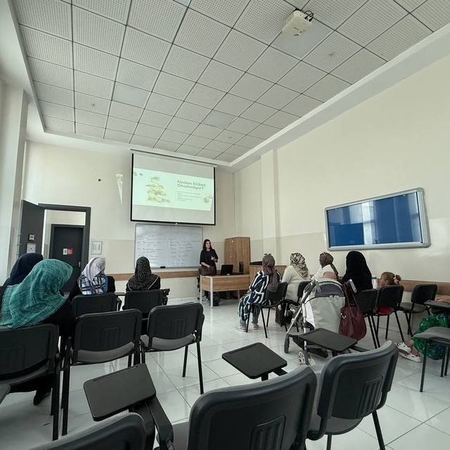 Akyazı'da 5 hafta süren "Sağlıklı Yaşam ve Beslenme Eğitim Serisi" tamamlan...