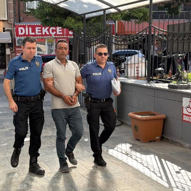 Seyyar satıcıyı bıçaklayan şüpheli tutuklandı
