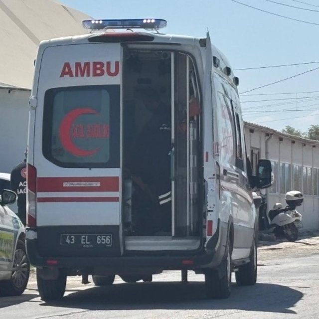 Tavşanlı'da 2 motosikletli çarpıştı, 1 yaralı