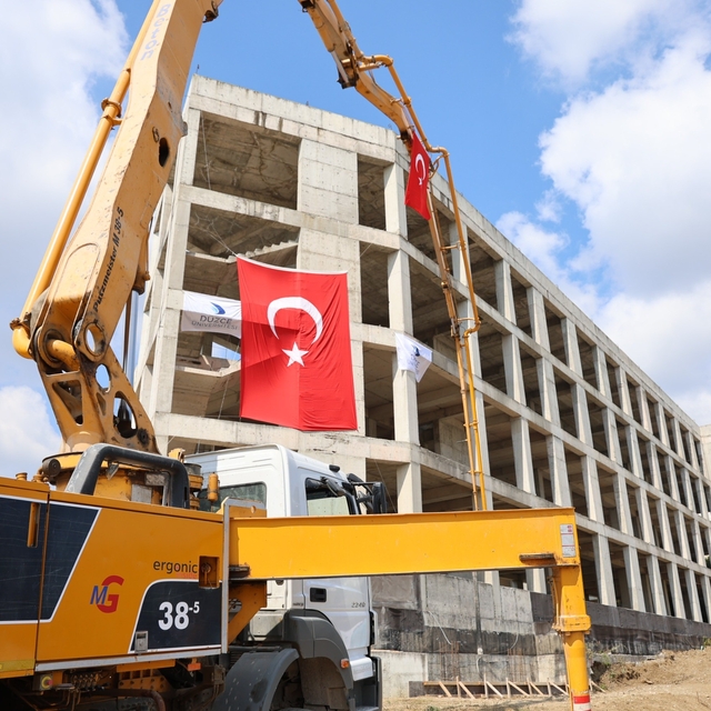 Spor Bilimleri Fakültesi'nin inşaat çalışmalarına yeniden başlandı